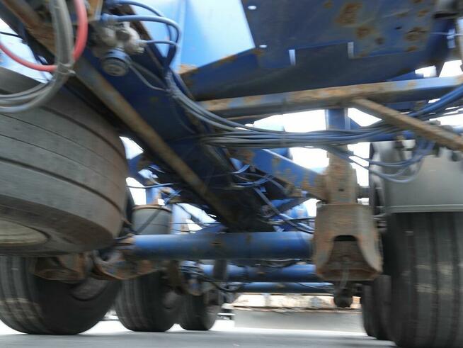 Naczepa podkonterenowa Broshuis 3UCC-39 2005 r