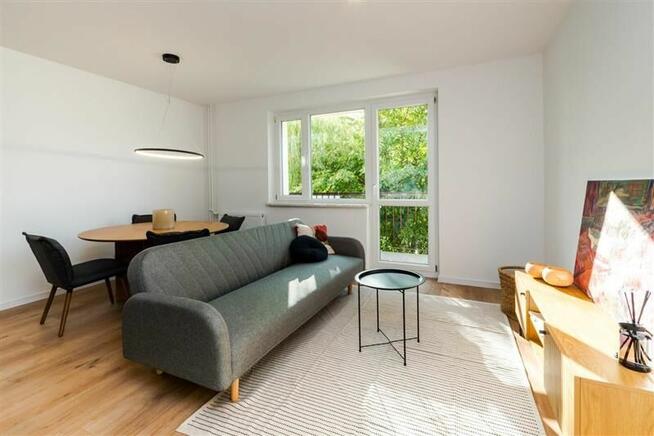 DWUPOKOJOWE MIESZKANIE Z LOGGIĄ - PO KAPITALNYM REMONCIE