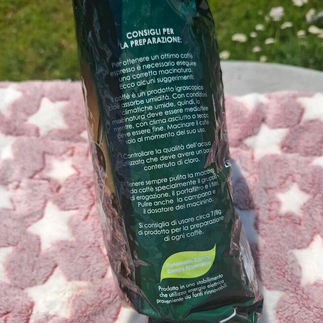 Kawa ziarnista – świeża, aromatyczna, prosto z Włoch