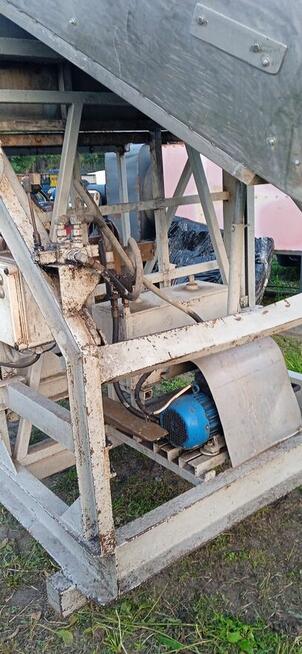 Wywrotnica do skrzynio palet hydrauliczna