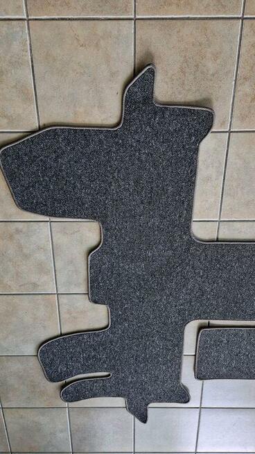 Obszywanie dywaników do łodzi, kamperów oraz aut.