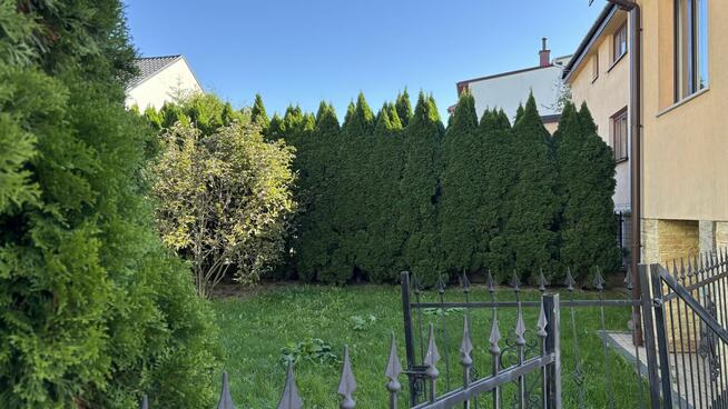 Syndyk sprzeda dom z działką