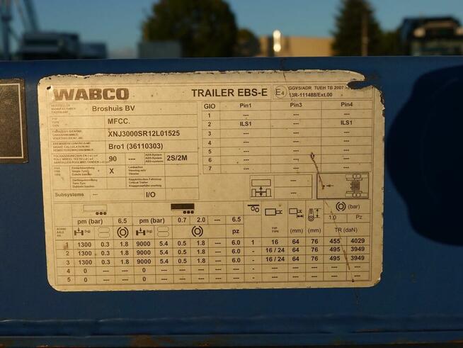 Naczepa podkontenerowa Broshuis 3UCC-39 2012r