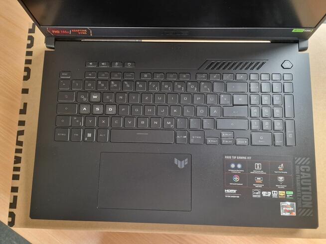 Laptop Asus TUF Gaming A17 FA707NV Nowy