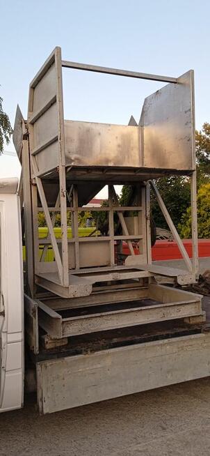 Wywrotnica do skrzynio palet hydrauliczna