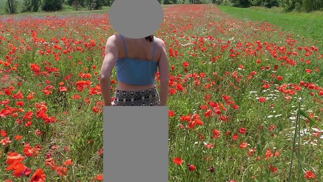 Top na ramiaczkach, wiazany z przodu