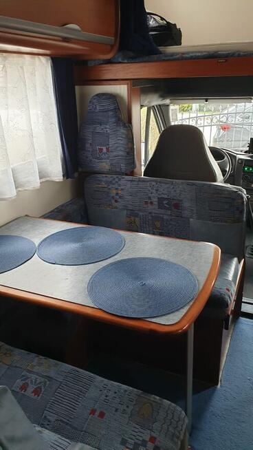 Prywatnie do sprzedaży kamper Ford Transit z silnikie2,4jtd