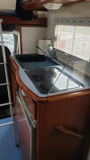 Prywatnie do sprzedaży kamper Ford Transit z silnikie2,4jtd