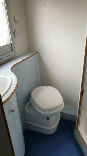 Prywatnie do sprzedaży kamper Ford Transit z silnikie2,4jtd