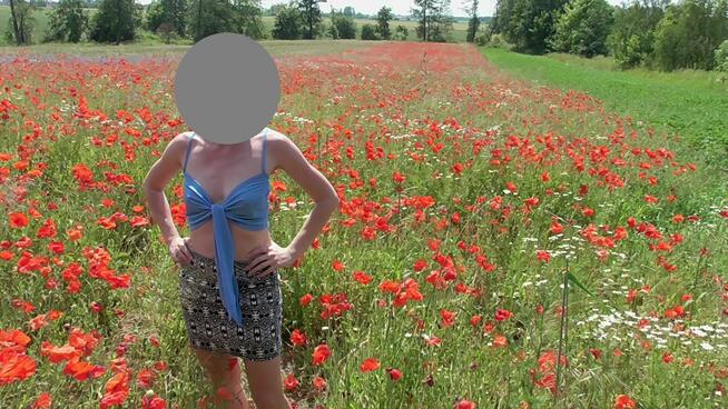 Top na ramiaczkach, wiazany z przodu