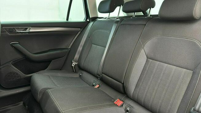 Skoda Superb 110 kW benzyna automat kombi