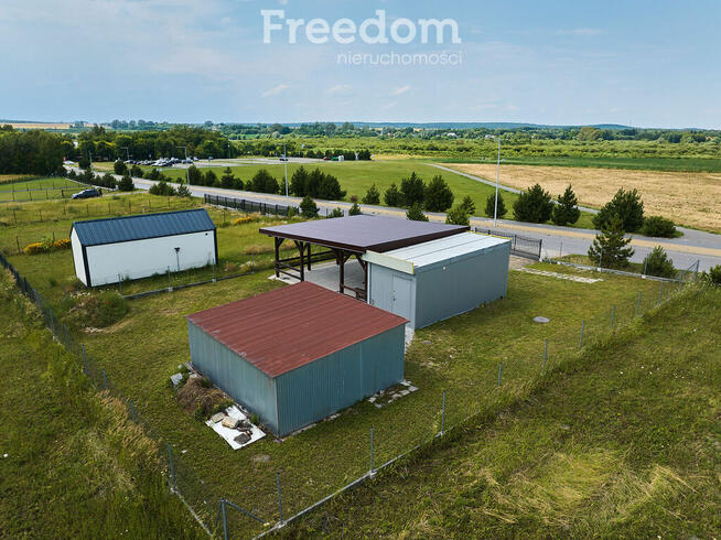 Lokal z potencjałem nad zalewem, Żółtańce