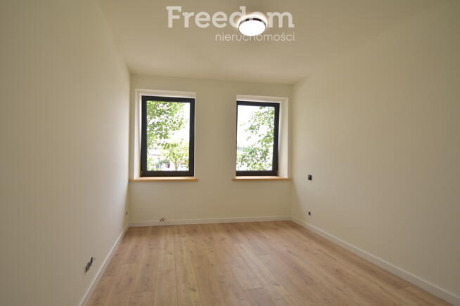 Kamienica w centrum Łasku na sprzedaż.