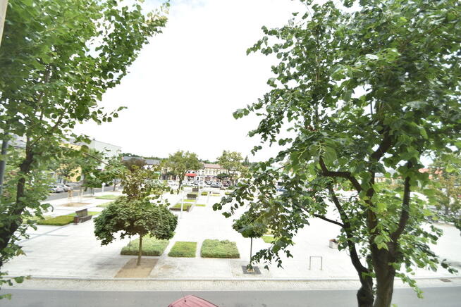 Kamienica w centrum Łasku na sprzedaż.