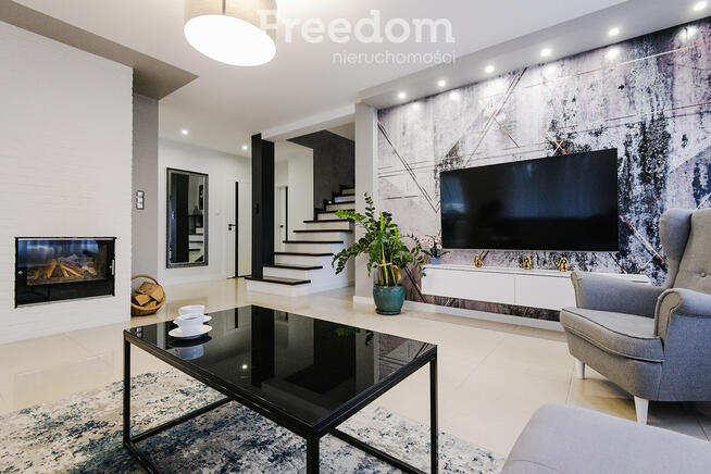 Dom na sprzedaż z pompą ciepła i fotowoltaiką