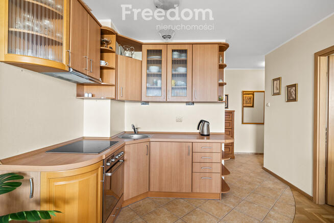 2 pokoje | duży balkon | winda | miejsce w hali