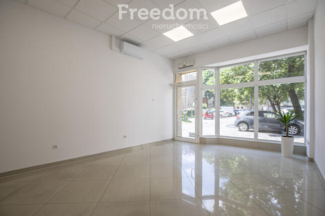 Świeżo wyremontowany lokal 40,5m² w centrum Brzegu
