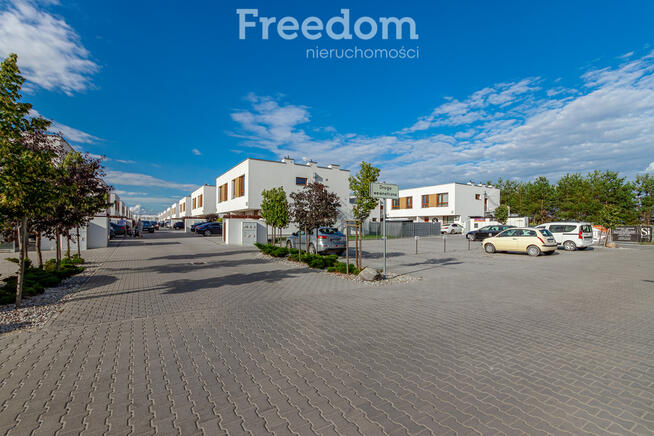 Nowoczesny apartament z ogródkiem- Nowa Wola