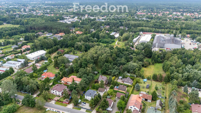 Urokliwa działka ze stawem i laskiem brzozowym
