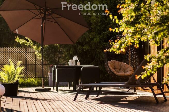 Domek w malowniczej scenerii jezior i lasów. Lutek