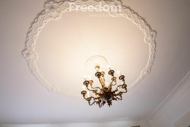 Wyjątkowy 5-pokojowy apartament w kamienicy