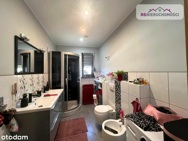 Parterowy DOM z pięknym ogrodem