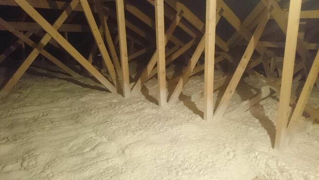 Izolacja natryskowa PUR | Współpraca z firmami i deweloperam