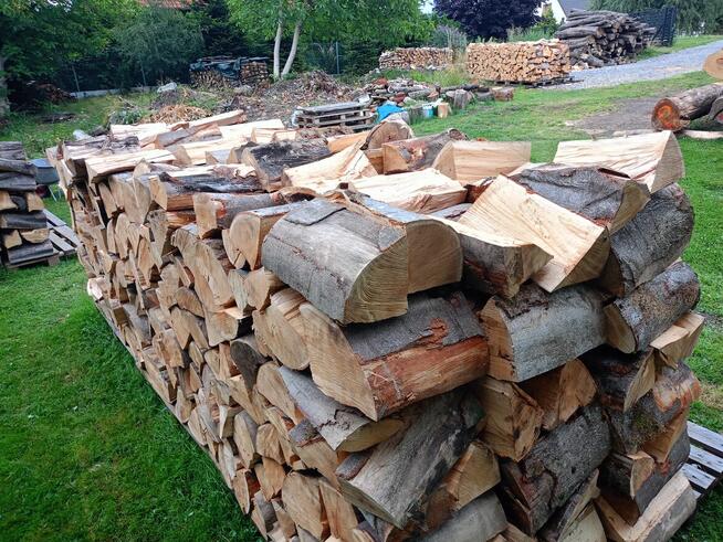 Drewno kominkowe Buk 5.5 metra . Kawałki 33cm do 38 cm.