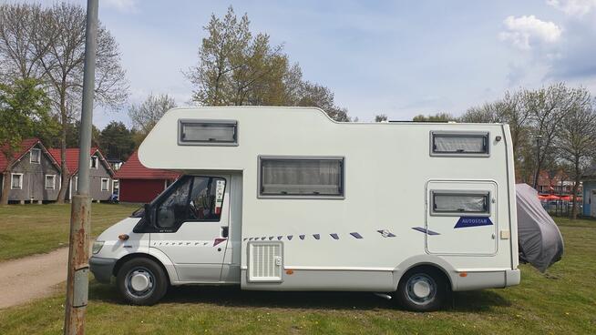 Prywatnie do sprzedaży kamper Ford Transit z silnikie2,4jtd