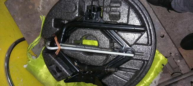 Ford koło dojazdowe z wkładem .