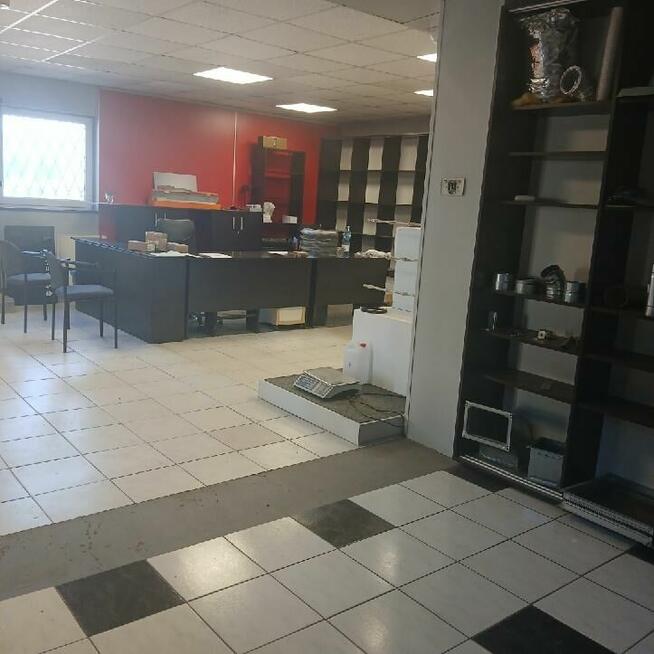 Wynajmę magazyn z blachy nie ogrzewany wysoki 10m biuro