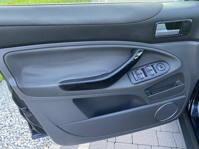 Ford Kuga 2.0 diesel 140 konie Xenony Ledy Bezwypadkowy