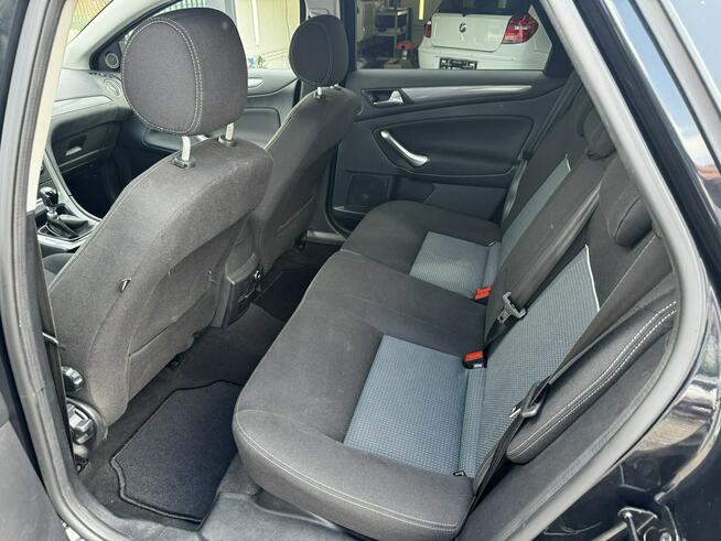 Ford Mondeo Raty/Zamiana Gwarancja benzyna trend bardzo ładny bez rdzy kombi