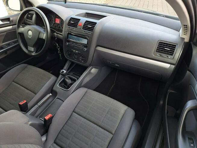 Volkswagen Golf * 1.6 MPi* Bardzo Ładny z NiEMiEC* ALUFELGi * HALOGENY *