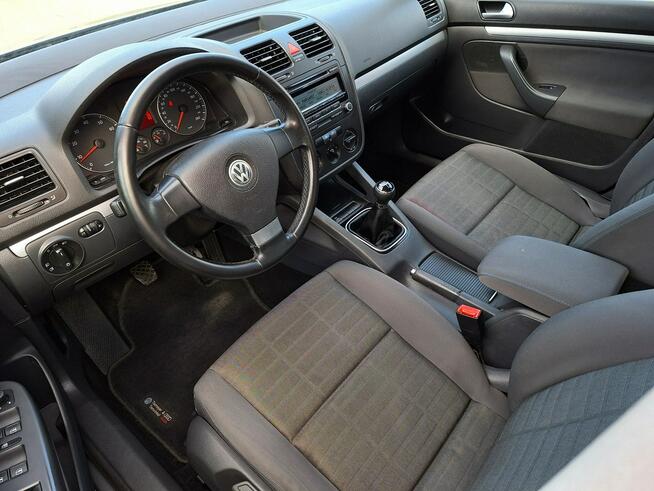 Volkswagen Golf * 1.6 MPi* Bardzo Ładny z NiEMiEC* ALUFELGi * HALOGENY *