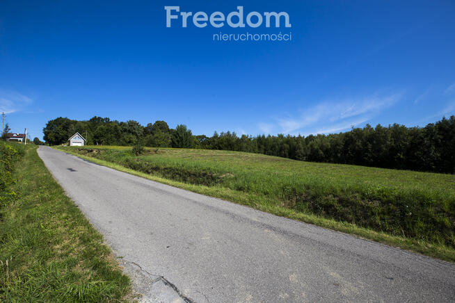 Działka 49 ar pod siedlisko, prąd i gaz na miejscu