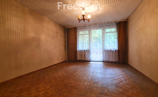 Mieszkanie do remontu z widokiem na park!