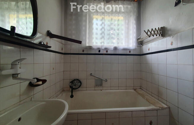 Mieszkanie do remontu z widokiem na park!