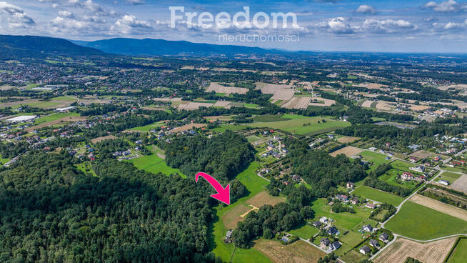 Działki budowlane przy lesie