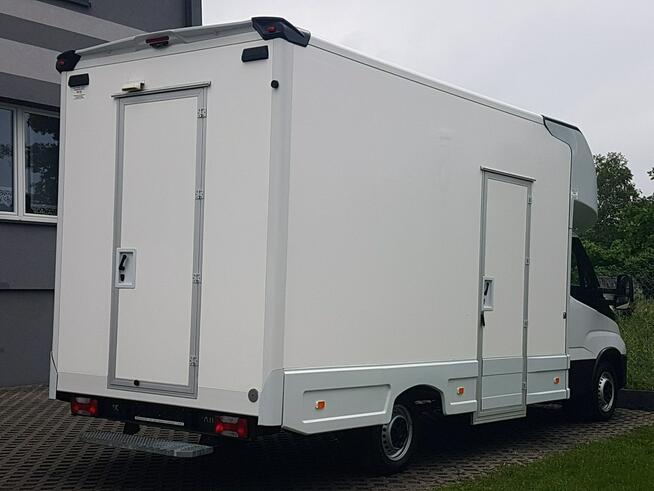 Iveco Daily KONTENER NISKOPODŁOGOWY 4,43x2,23x2,42 SKLEP BAR FOODTRUCK KAMPER AC