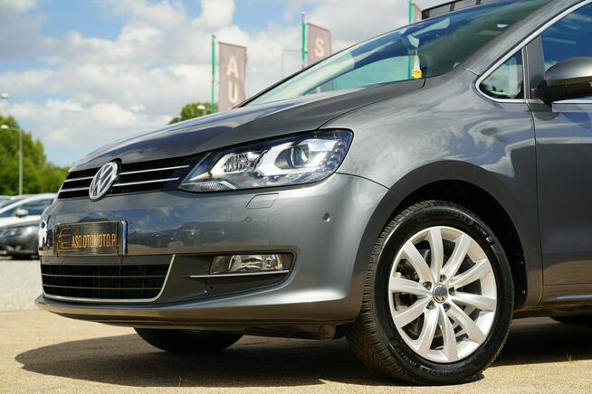 Volkswagen Sharan HIGHLINE panorama BI-XENONY nawi SAM PARKUJE el.drzwi ACC 7 osob BLIS