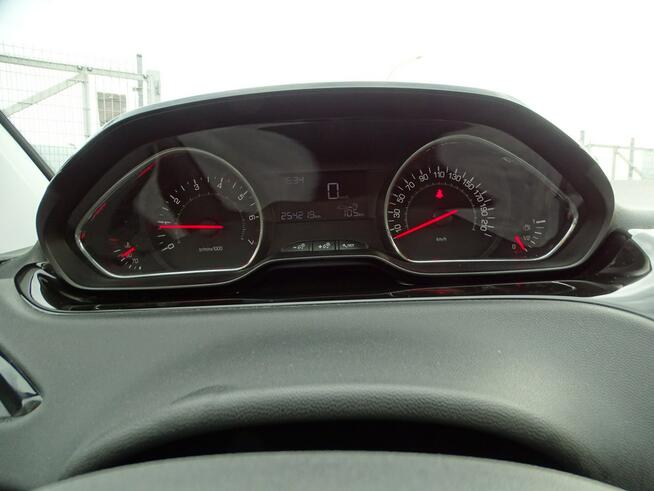 Peugeot 208 1.2i Fajny Stan!!!