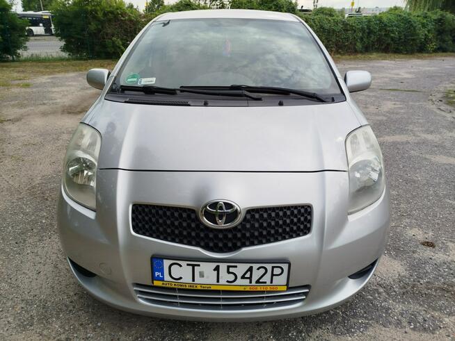 Toyota Yaris 5 drzwi KLIMA MROZI BENZYNA zarejestrowana