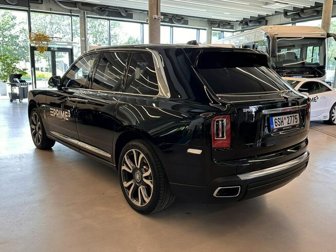 SUV Rolls-Royce Cullinan