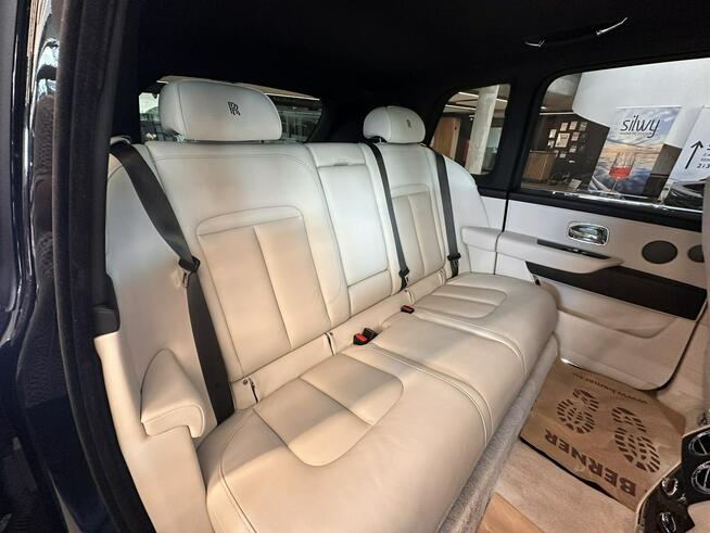SUV Rolls-Royce Cullinan