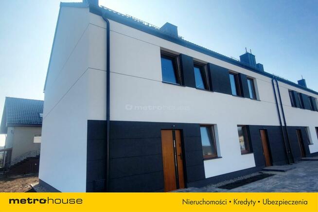 Dom z ogrodem w stanie deweloperskim w Redzie.