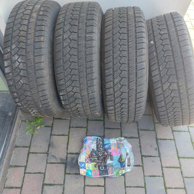 Koła zimowe 215x60xr16xET32/4x108