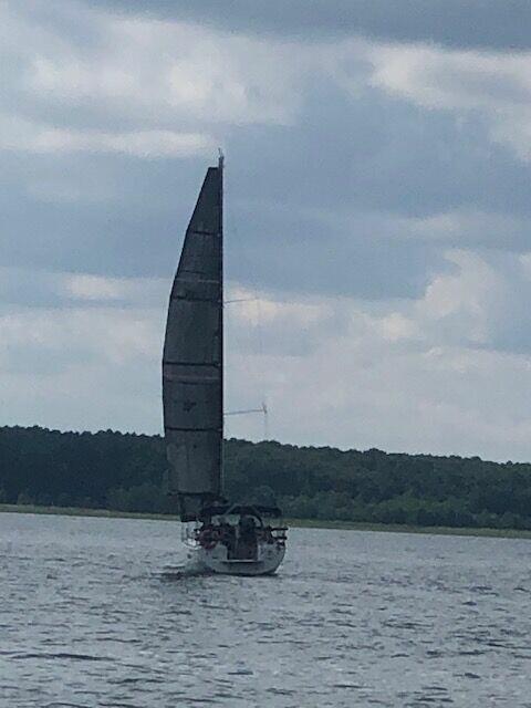 Żaglownia, Żaglomistrz - Szycie żagli i pokrowców