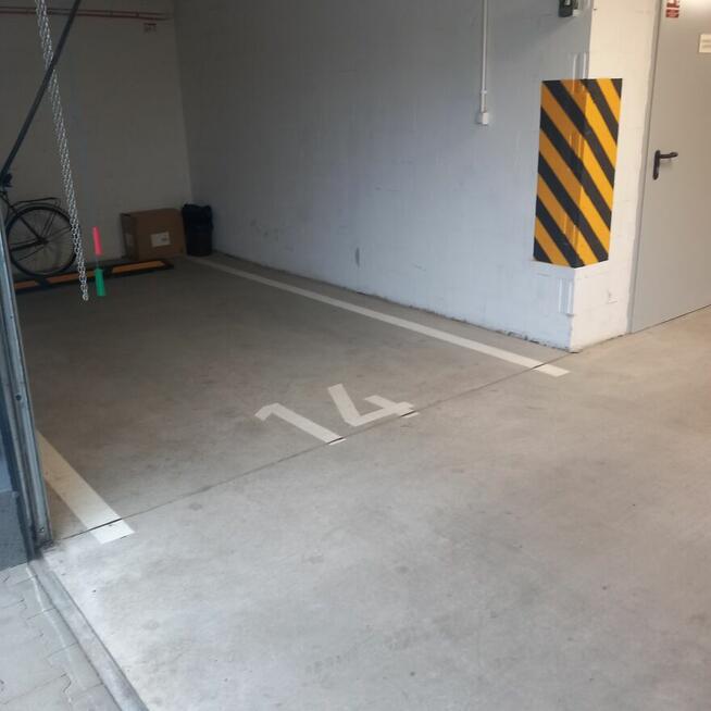 Wynajme miejsce postojowe dla motoru