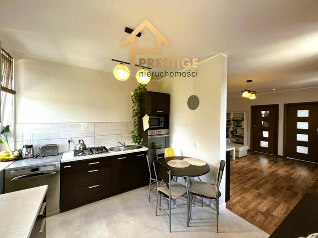 Na sprzedaż mieszkanie z garażem w Paprotni gm.Krzymów